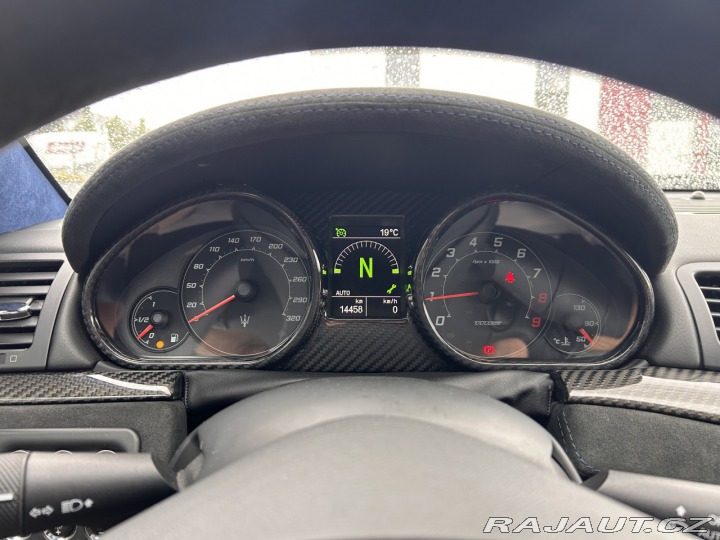 Maserati GranTurismo 4.7 V8 MC Stradale 2012