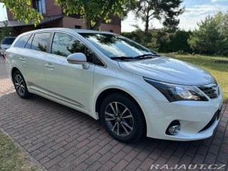 Toyota Avensis 1.8 16v Automat