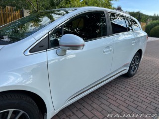 Toyota Avensis 1.8 16v Automat 2014