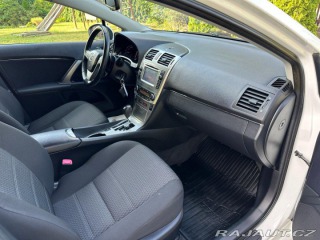 Toyota Avensis 1.8 16v Automat 2014