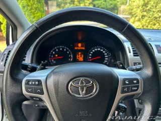 Toyota Avensis 1.8 16v Automat 2014