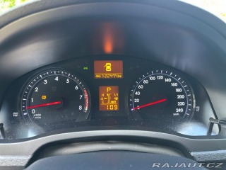 Toyota Avensis 1.8 16v Automat 2014