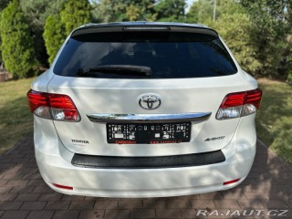 Toyota Avensis 1.8 16v Automat 2014