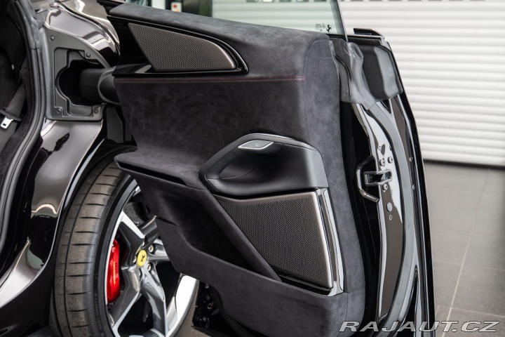 Ferrari Purosangue 2025