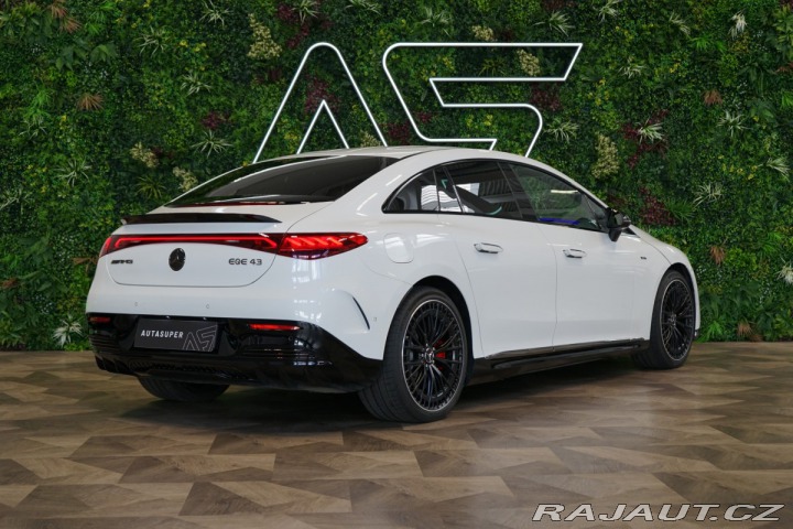 Mercedes-Benz EQE 43 AMG*4M*HYPERSCREEN*TAŽ 2023