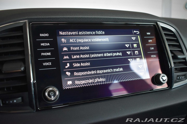 Škoda Karoq 1.5TSI*REZERVACE* 2020