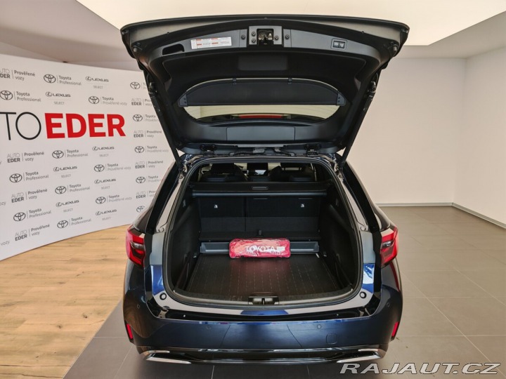 Toyota Corolla 1.8 Hybrid e-CVT Style To 2024