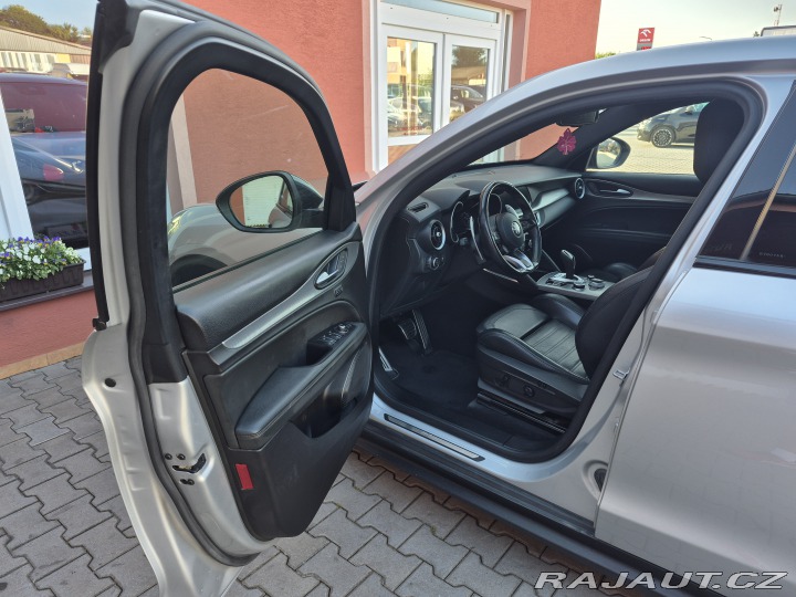 Alfa Romeo Stelvio 2.2 JTDM Sprint Q4 140kW 2020