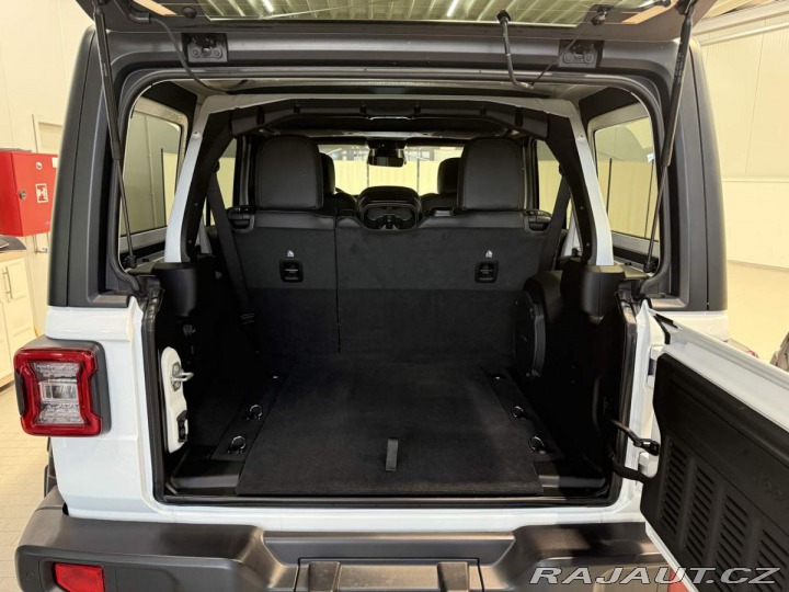 Jeep Wrangler Rubicon 2.0Turbo 272k AT8 2025