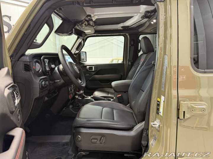 Jeep Wrangler Rubicon 2.0Turbo 272k AT8 2025