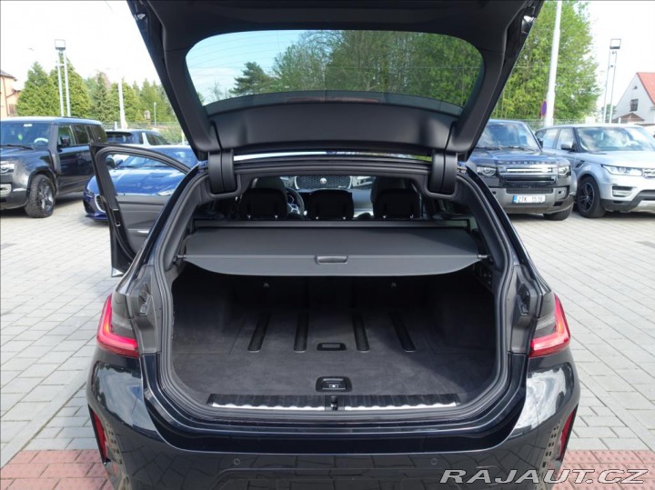 BMW 3 M340i xDrive Touring,DPH 2023