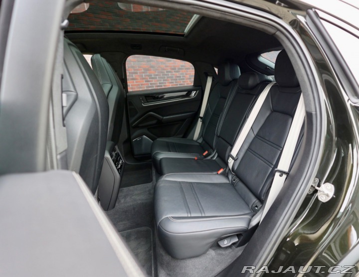 Porsche Cayenne Coupe V8 Turbo E-Hybrid 2024