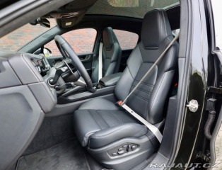 Porsche Cayenne Coupe V8 Turbo E-Hybrid 2024