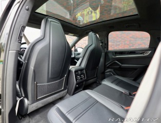 Porsche Cayenne Coupe V8 Turbo E-Hybrid 2024