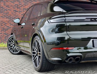 Porsche Cayenne Coupe V8 Turbo E-Hybrid 2024