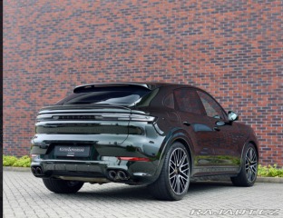 Porsche Cayenne Coupe V8 Turbo E-Hybrid 2024