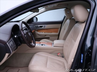 Jaguar XF 3,0 D 155kW Aut. CZ Luxur 2011