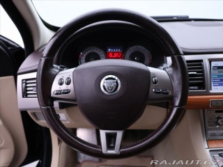 Jaguar XF 3,0 D 155kW Aut. CZ Luxur 2011
