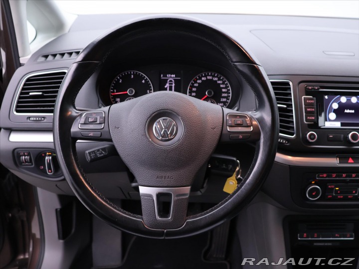 Volkswagen Sharan 2,0 TDI 103kW Navi Aut. K 2010