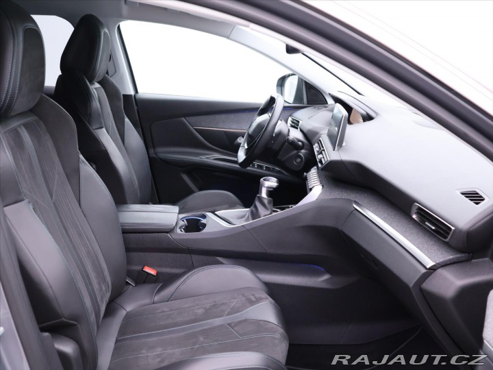 Peugeot 3008 1,2 96kw Puretech Tažné 2018