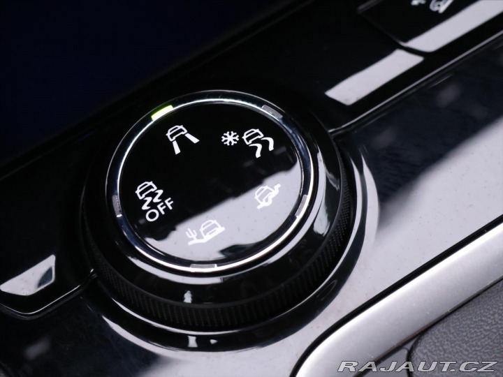 Peugeot 3008 1,2 96kw Puretech Tažné 2018
