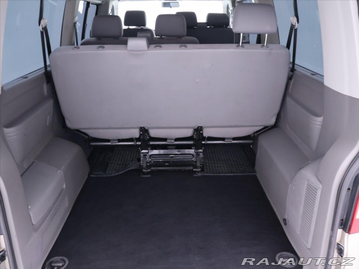Volkswagen Caravelle 2,5 TDI 128kW STK5/27 DPH 2008