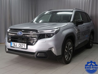 Subaru Forester TOURING 4X4. Předváděcí v