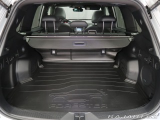 Subaru Forester TOURING 4X4. Předváděcí v 2025