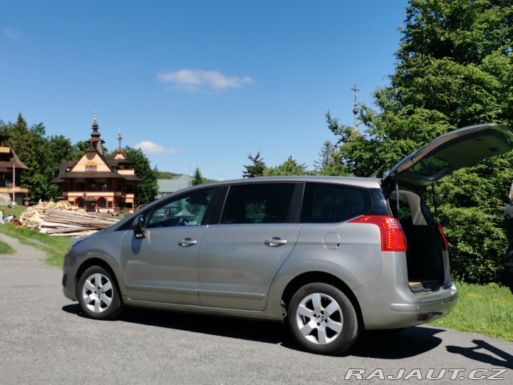 Peugeot 5008 2015