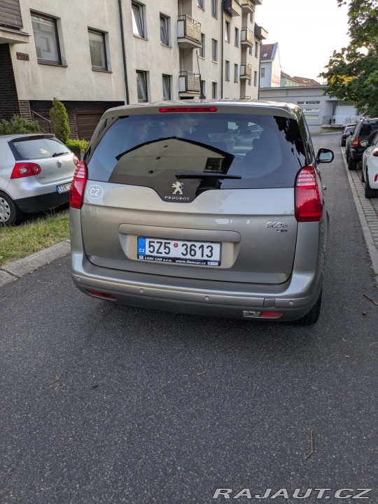 Peugeot 5008 2015