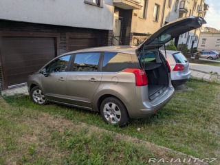 Peugeot 5008 2015