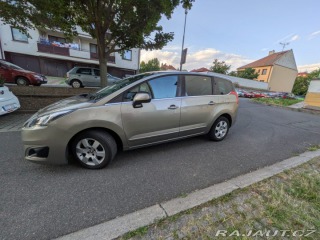 Peugeot 5008 2015