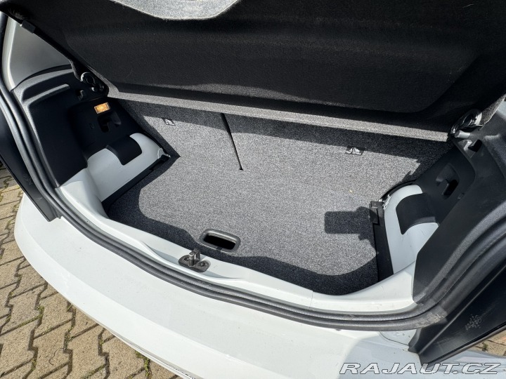 Volkswagen up! 1,0 48 KW 18 TKM STK 2021