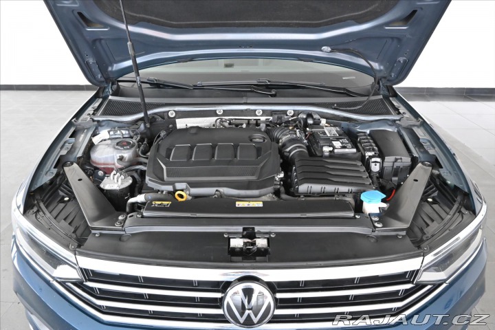 Volkswagen Passat 2,0 TDi 110kW DSG ELEGANC 2021
