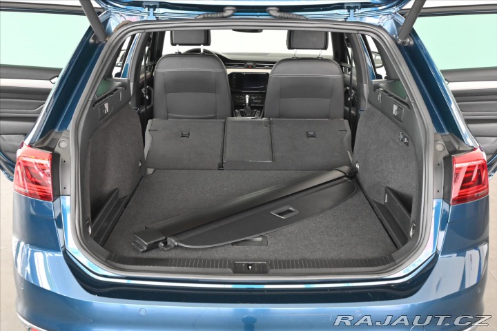 Volkswagen Passat 2,0 TDi 110kW DSG ELEGANC 2021