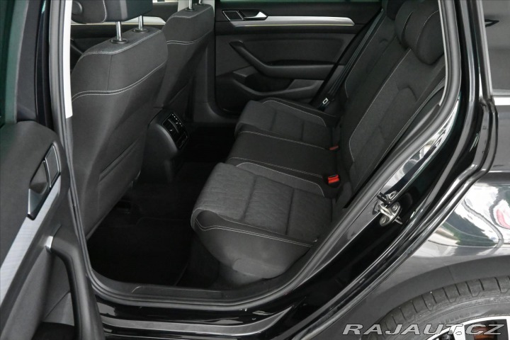Volkswagen Passat 2,0 TDi 110kW STYLE DSG Z 2023
