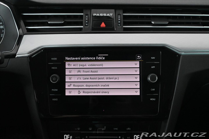 Volkswagen Passat 2,0 TDi 110kW STYLE DSG Z 2023