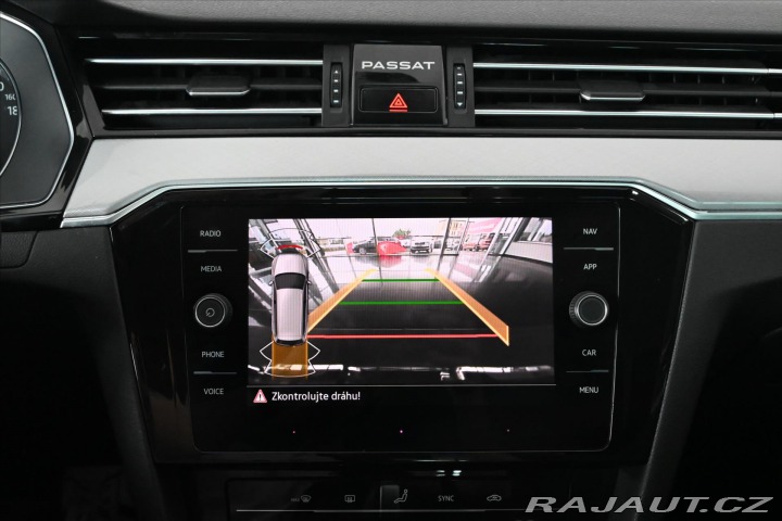Volkswagen Passat 2,0 TDi 110kW STYLE DSG Z 2023