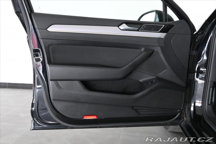 Volkswagen Passat 2,0 TDi 110kW STYLE DSG Z 2023