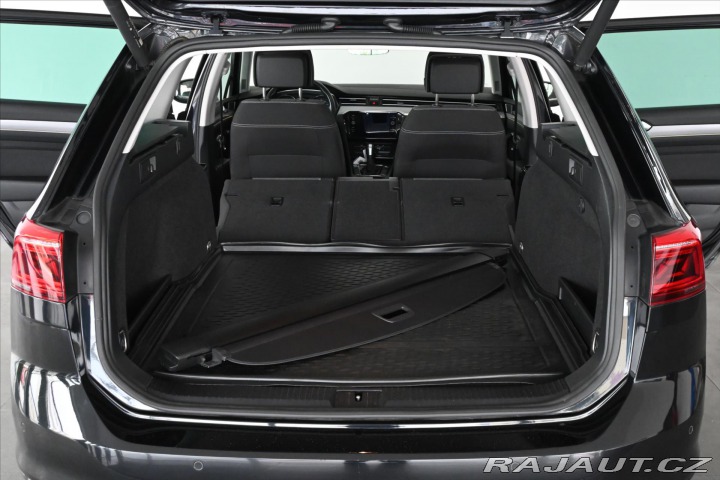 Volkswagen Passat 2,0 TDi 110kW STYLE DSG Z 2023