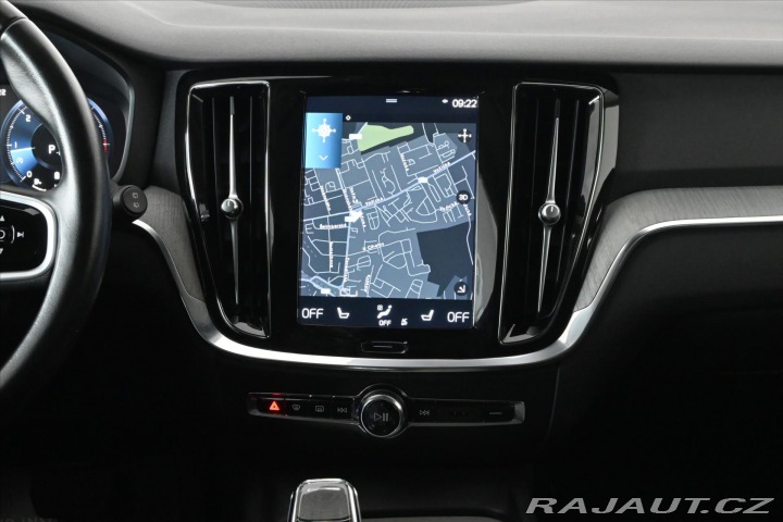 Volvo V60 2,0 B4 145 kW AT8 Inscrip 2021