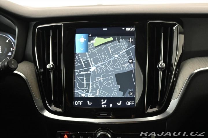 Volvo V60 2,0 B4 145 kW AT8 Inscrip 2021