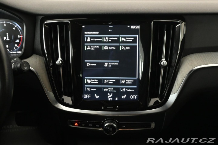 Volvo V60 2,0 B4 145 kW AT8 Inscrip 2021