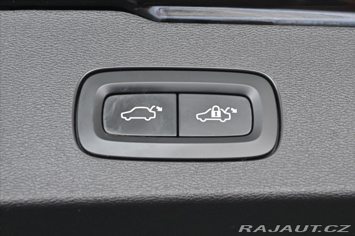 Volvo V60 2,0 B4 145 kW AT8 Inscrip 2021