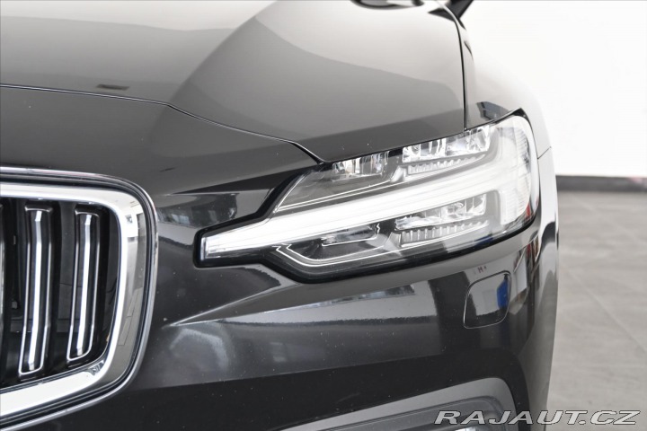 Volvo V60 2,0 B4 145 kW AT8 Inscrip 2021