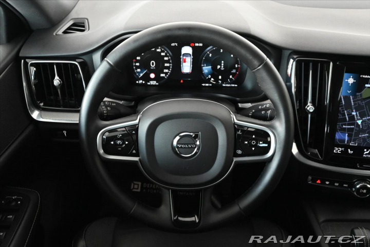 Volvo V60 2,0 B4 145 kW AT8 R-Desig 2022