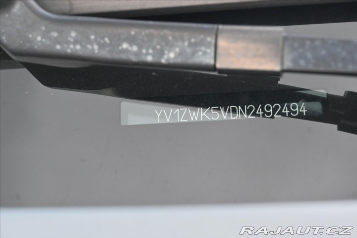 Volvo V60 2,0 B4 145kW AT8 R-Design 2022
