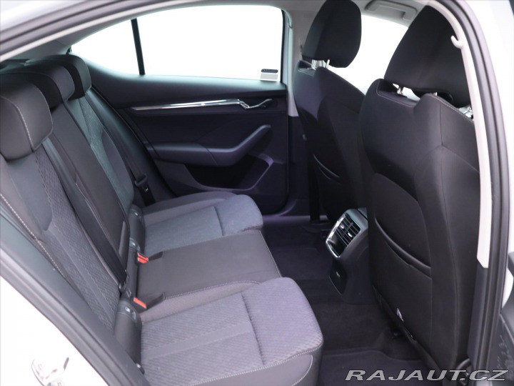 Škoda Octavia 2,0 TDI DSG Style CZ 1.Ma 2022