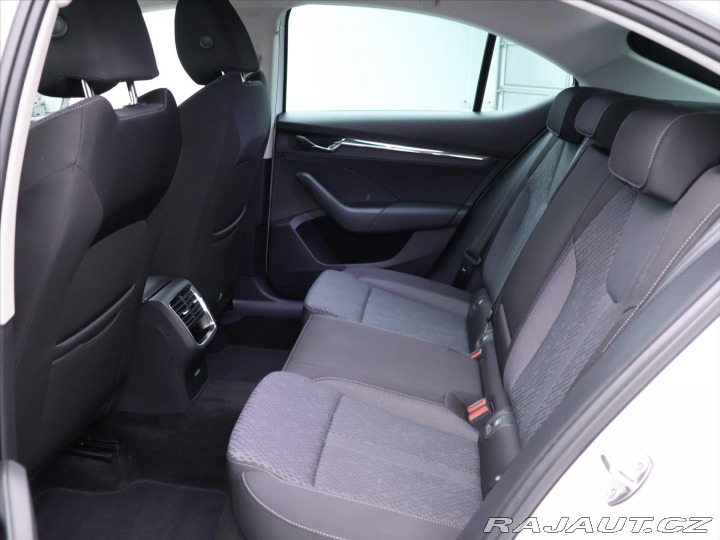 Škoda Octavia 2,0 TDI DSG Style CZ 1.Ma 2022