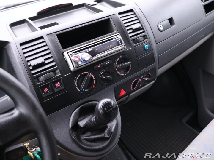Volkswagen Transporter 1,9 TDI 75kW Klima 6-Míst 2008